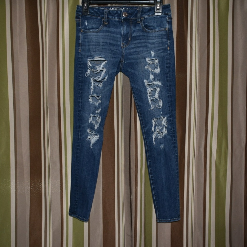 American Eagle Outfitters Distressed Jean